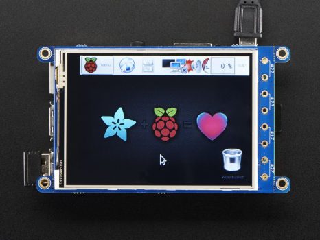 Raspberry PI kijelző PITFT Plusz - 320x240 3.2” TFT + rezisztív érintőpanel