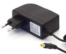   12V/1.25A hálózati adapter 5,5 x 2,5 x 10 mm-es jack kimeneti csatlakozóval