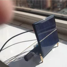   Napelem 90x60 mm - 0,6W , 6 V, 100 mA, polikristályos napelem 2 kábellel